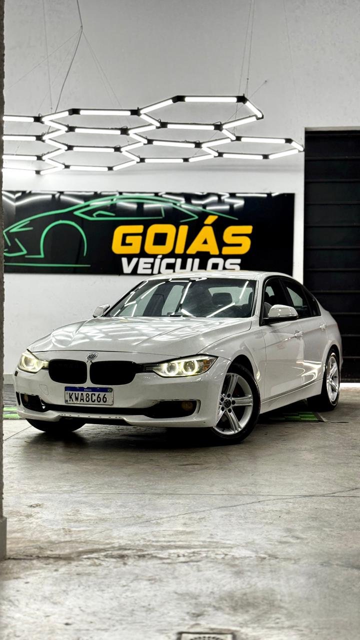 BMW 320I