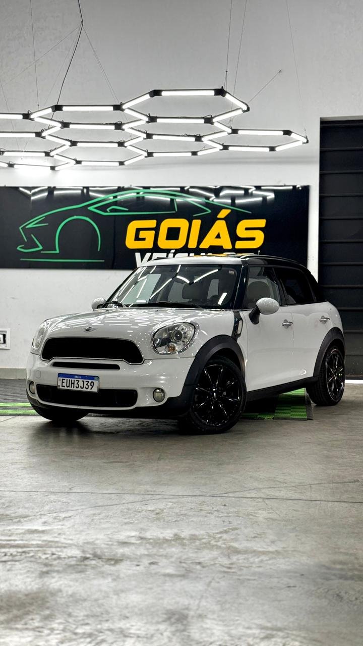 MINI COOPER SCYMAN
